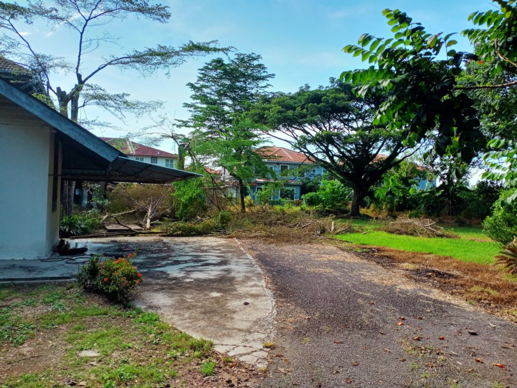 Ground maintenance to prepare for centre reopening